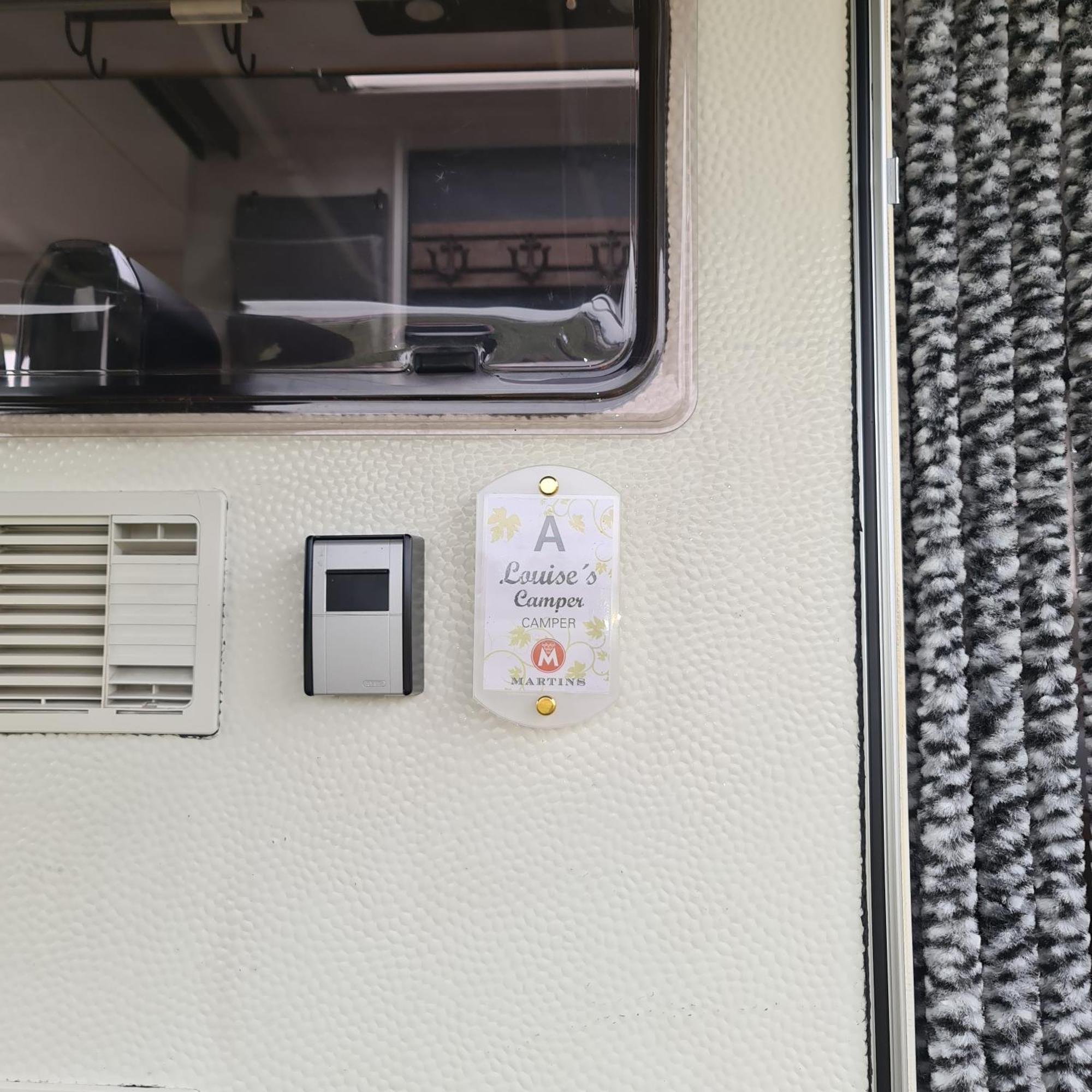 Hotel Louise'S Camper à Neusiedl an der Zaya Extérieur photo